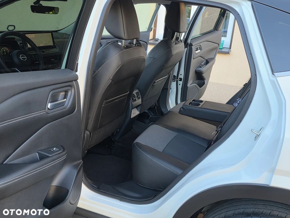 Nissan Qashqai 1.3 DIG-T mHEV Tekna Xtronic - 32