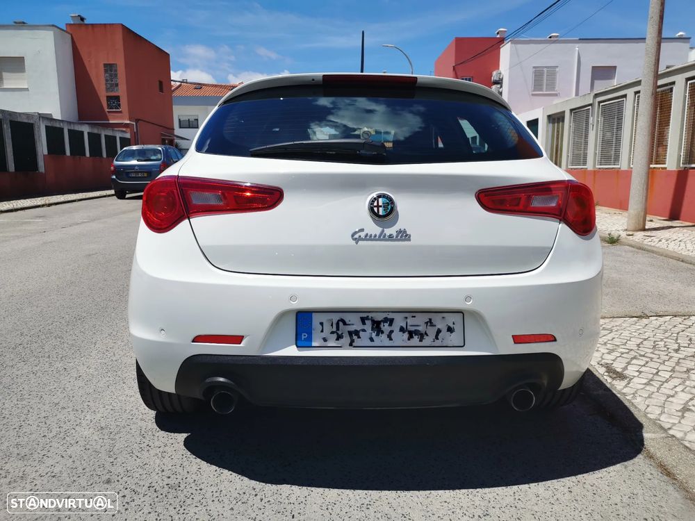 Alfa Romeo Giulietta - 4