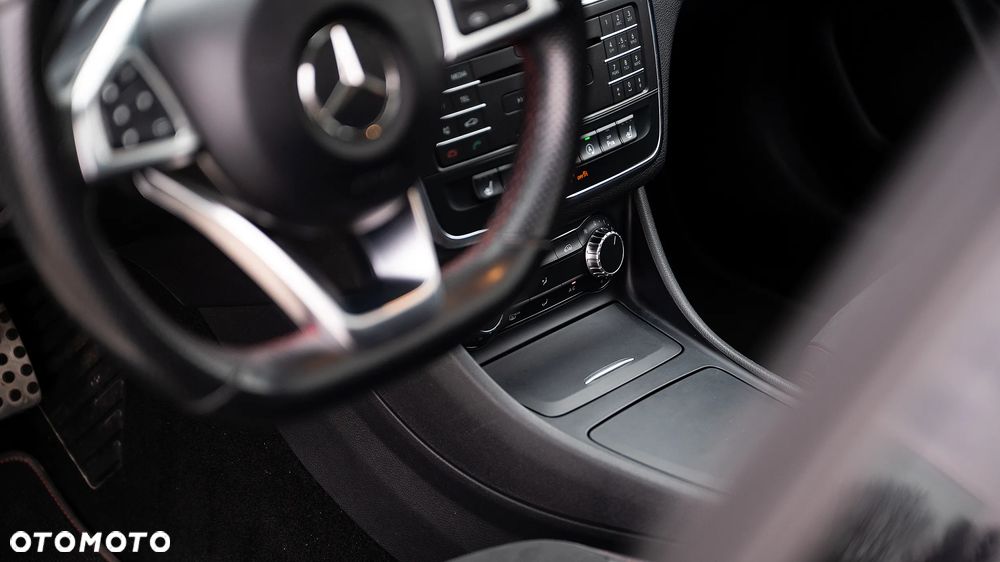 Mercedes-Benz CLA 200 7G-DCT AMG Line - 11