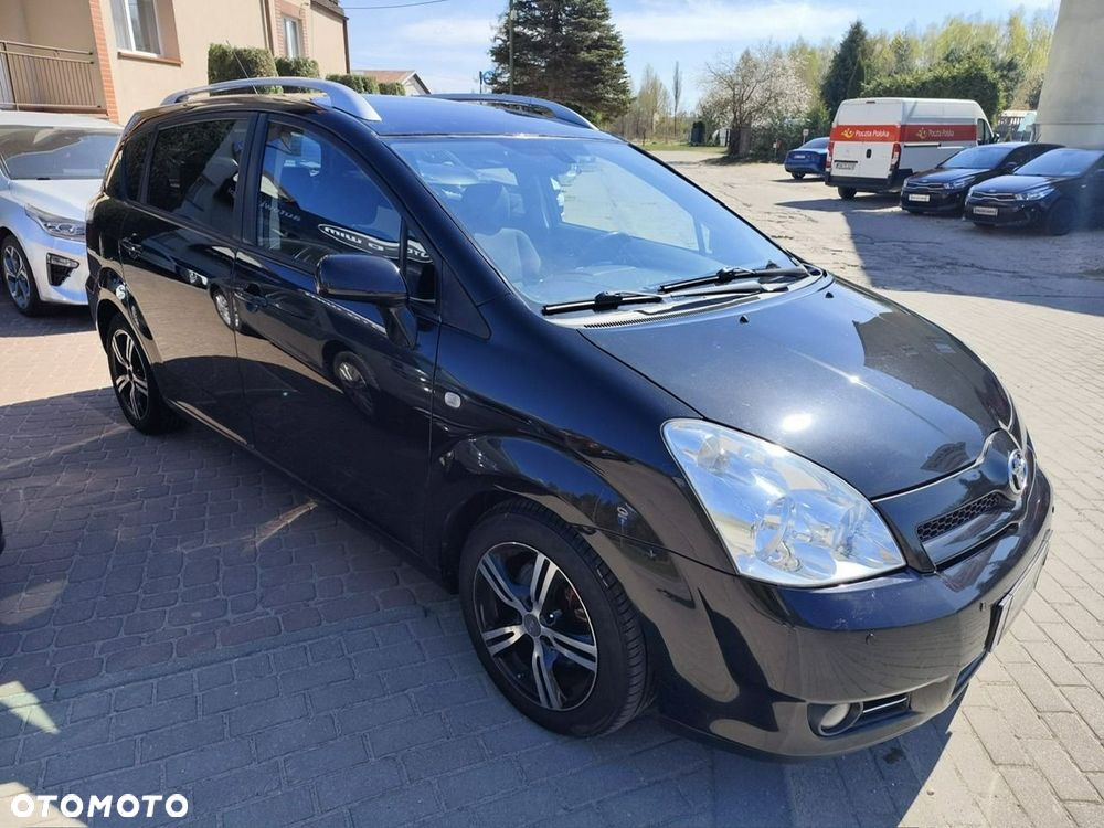 Toyota Corolla Verso - 7