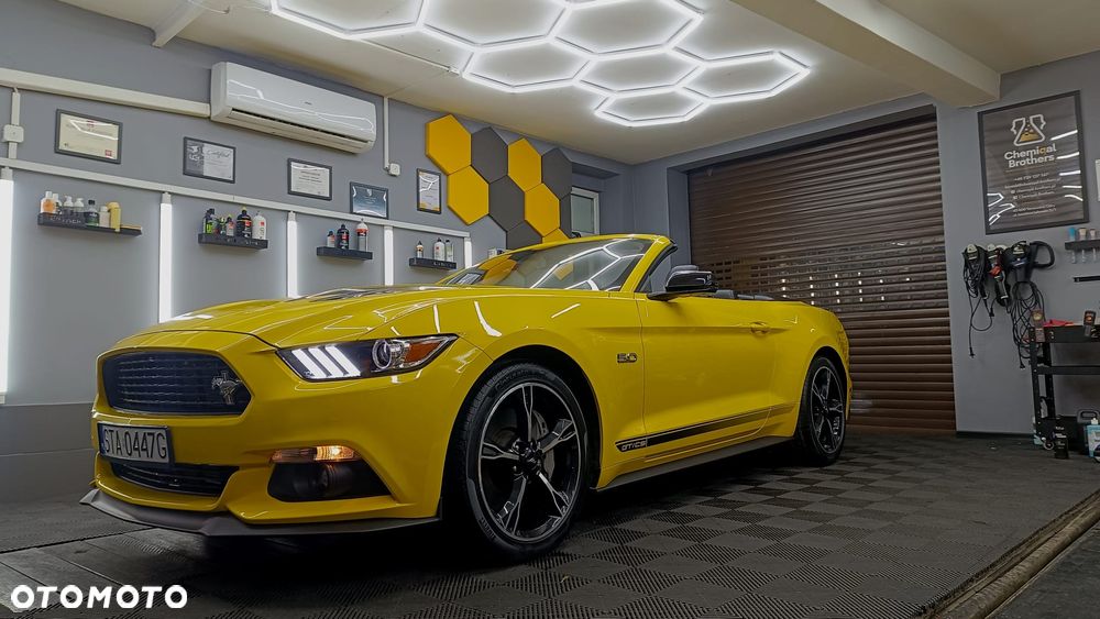 Ford Mustang 5.0 V8 GT - 10