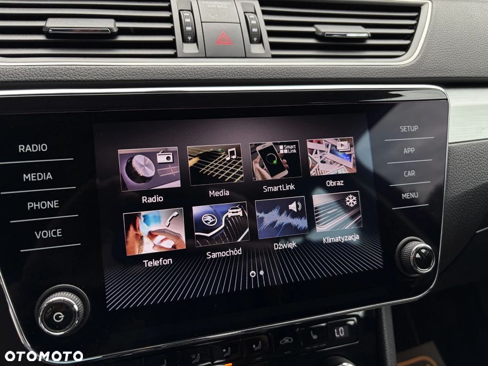 Skoda Superb 1.6 TDI Ambition DSG - 30