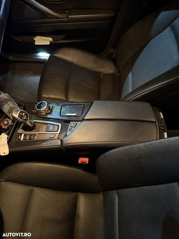 BMW Seria 5 520d Sport-Aut. - 16