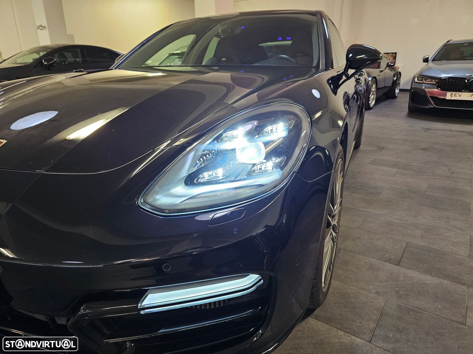 Porsche Panamera 4 E-Hybrid Platinum Edition - 39