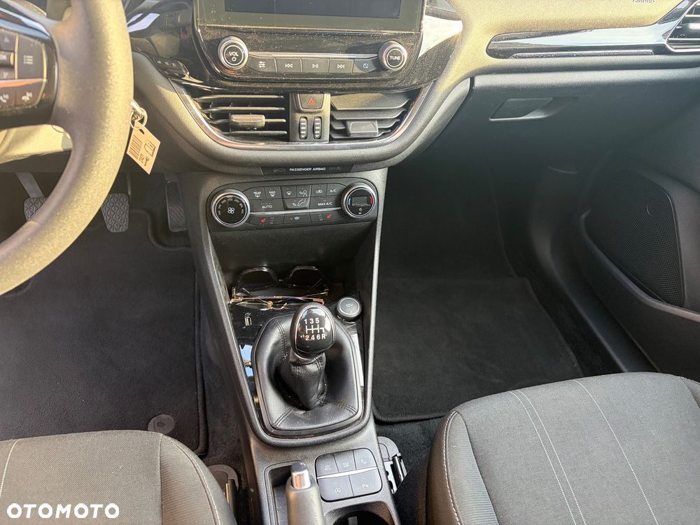 Ford Fiesta - 10