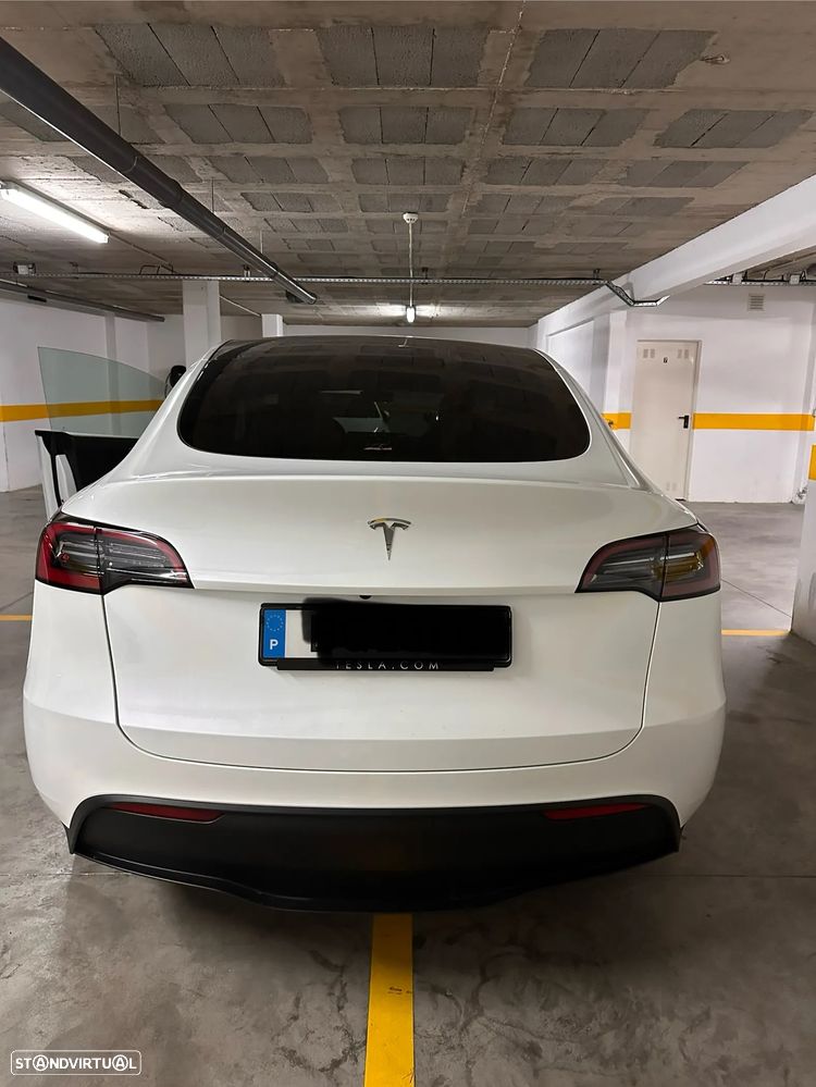 Tesla Model Y RWD - 10
