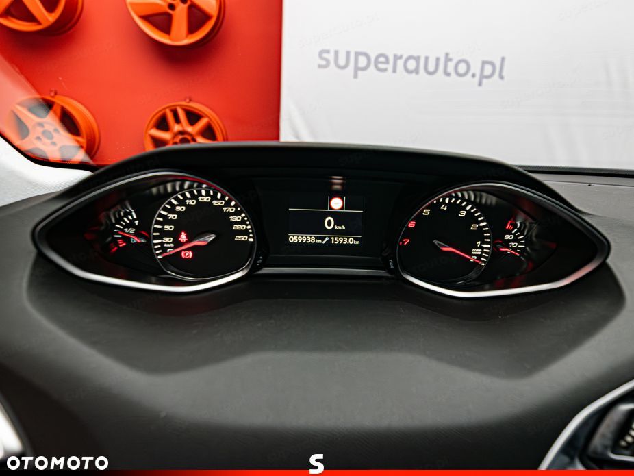 Peugeot 308 - 13