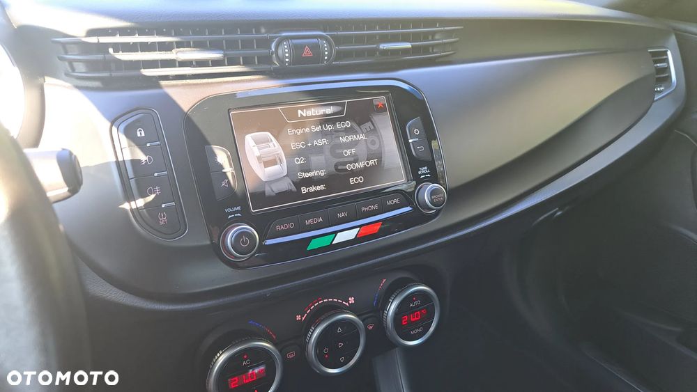 Alfa Romeo Giulietta 2.0 JTDM Distinctive - 26