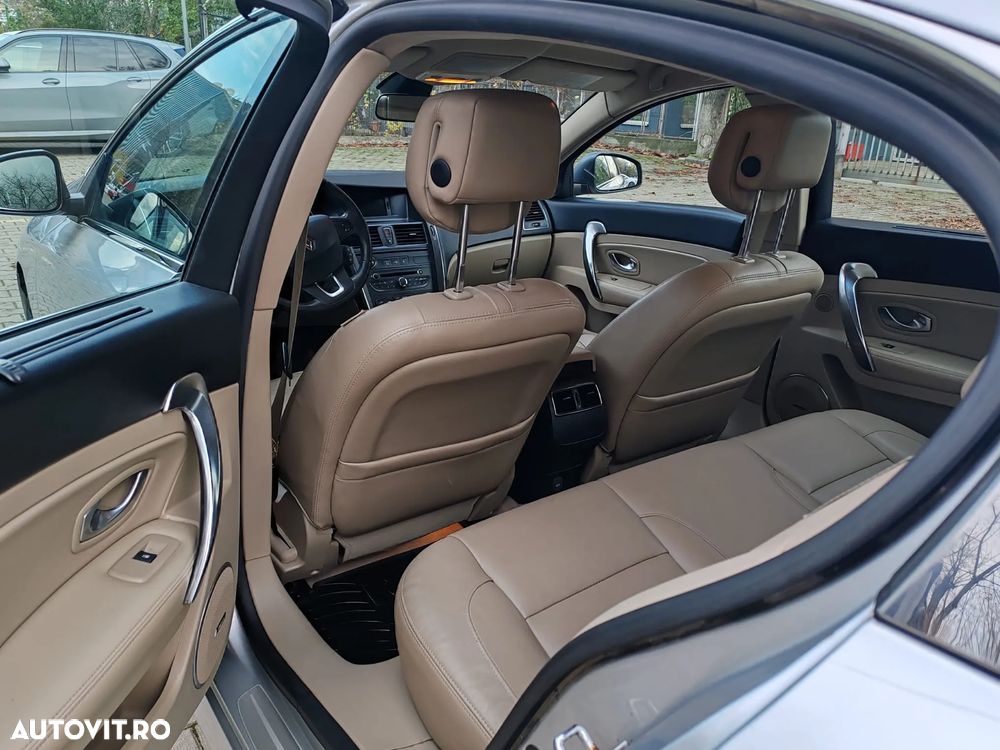 Renault Latitude - 5