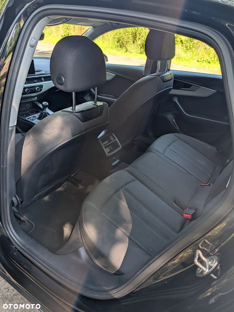 Audi A4 Limousine 2.0 TDI - 15