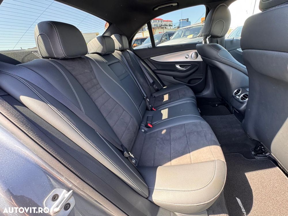 Mercedes-Benz E 300 Aut. - 16