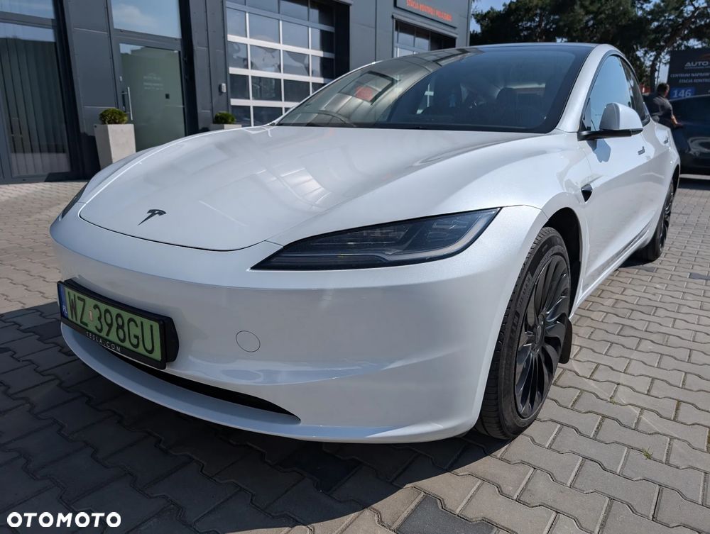 Tesla Model 3 Long Range AWD - 2