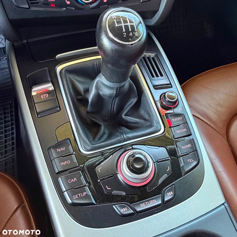 Audi A4 Avant 2.0 TDI DPF S line Sportpaket - 24