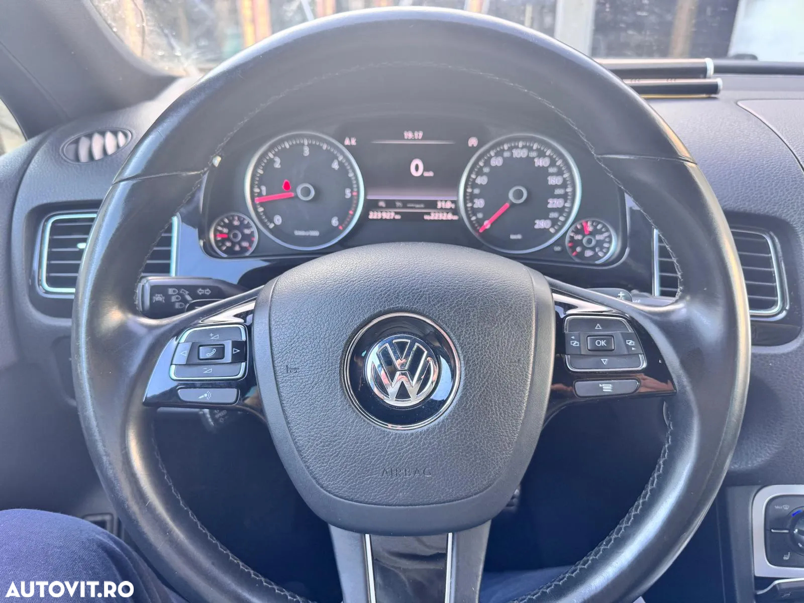 Volkswagen Touareg 3.0 V6 TDI BMT - 6