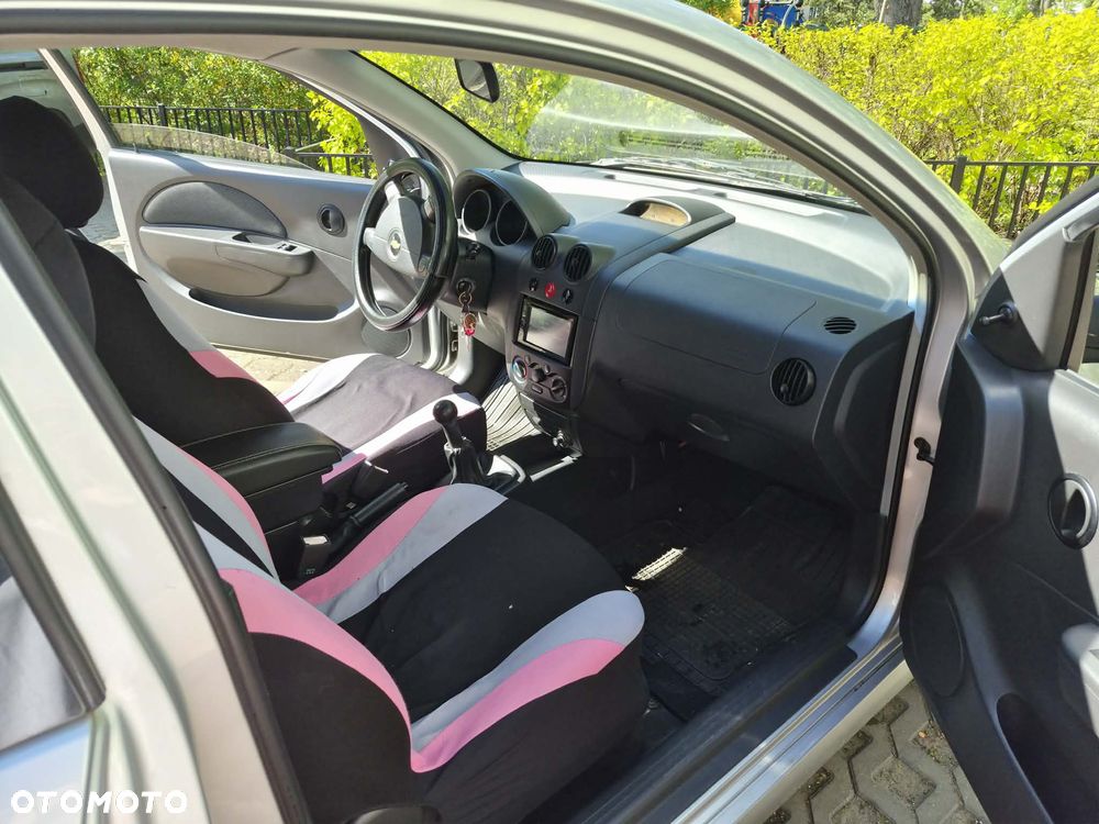 Chevrolet Kalos - 8
