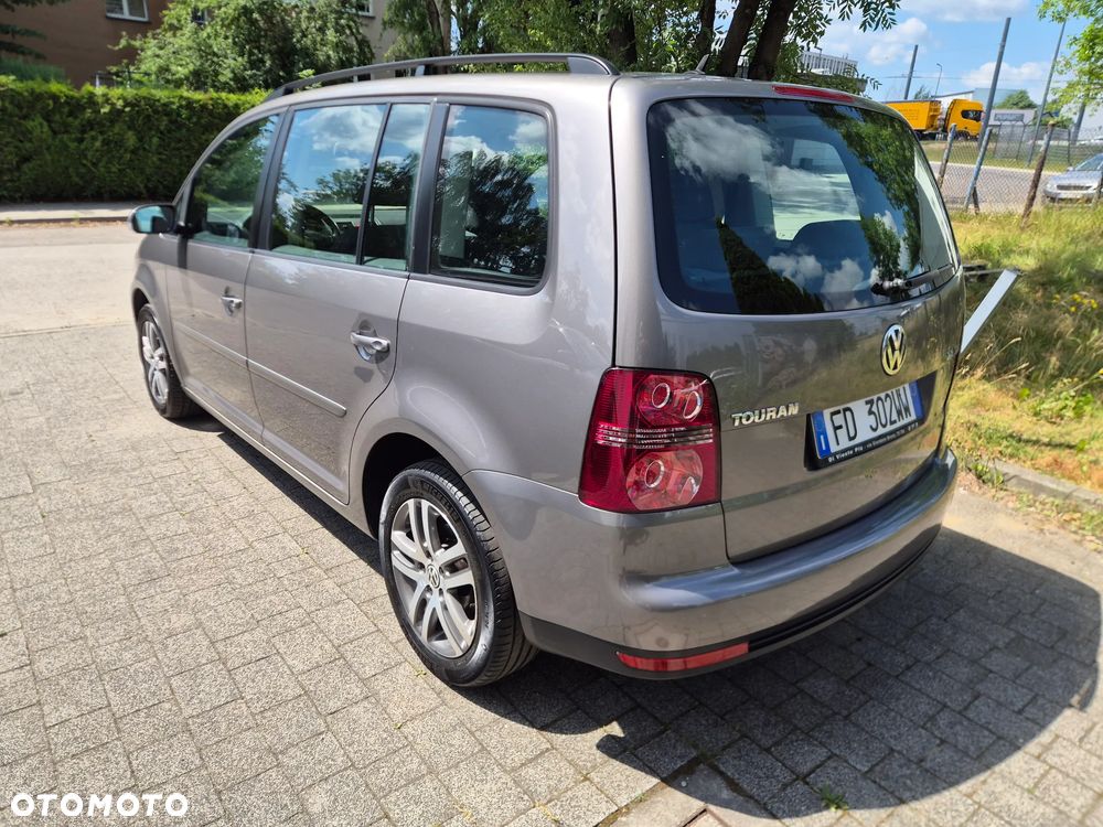 Volkswagen Touran 2.0 TDI DPF Trendline - 5