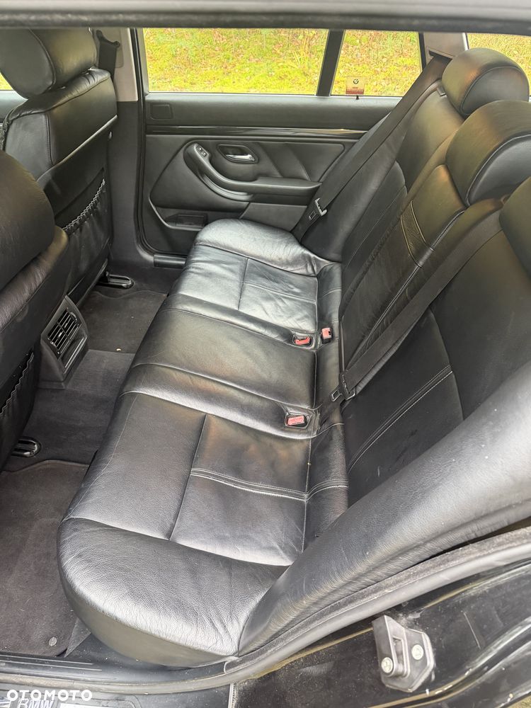 BMW Seria 5 - 13