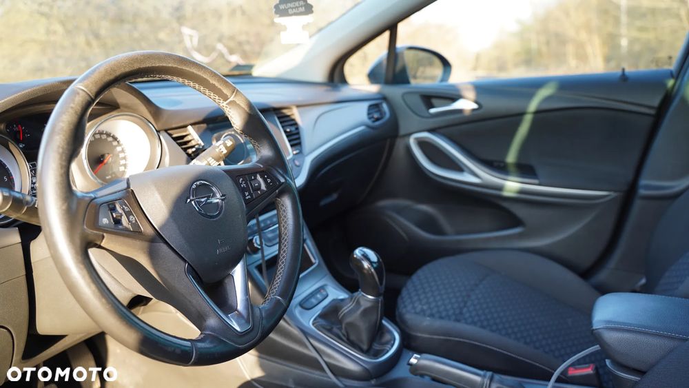 Opel Astra 1.6 CDTI Dynamic S&S - 6