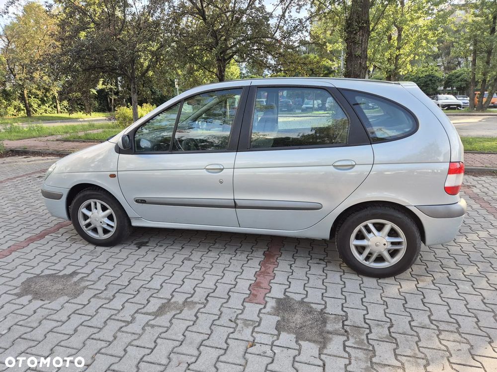Renault Scenic - 5