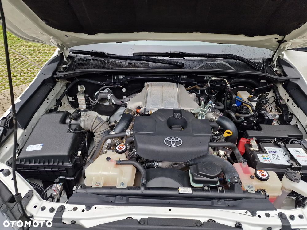 Toyota Hilux - 6
