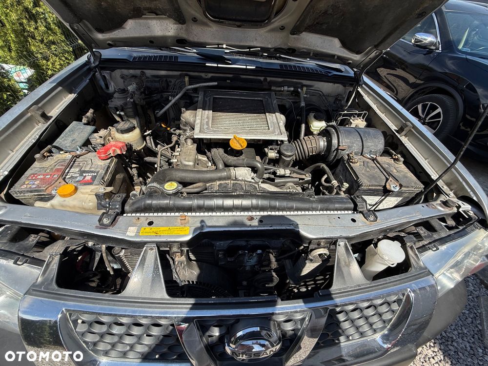 Nissan NP300 Pickup - 5
