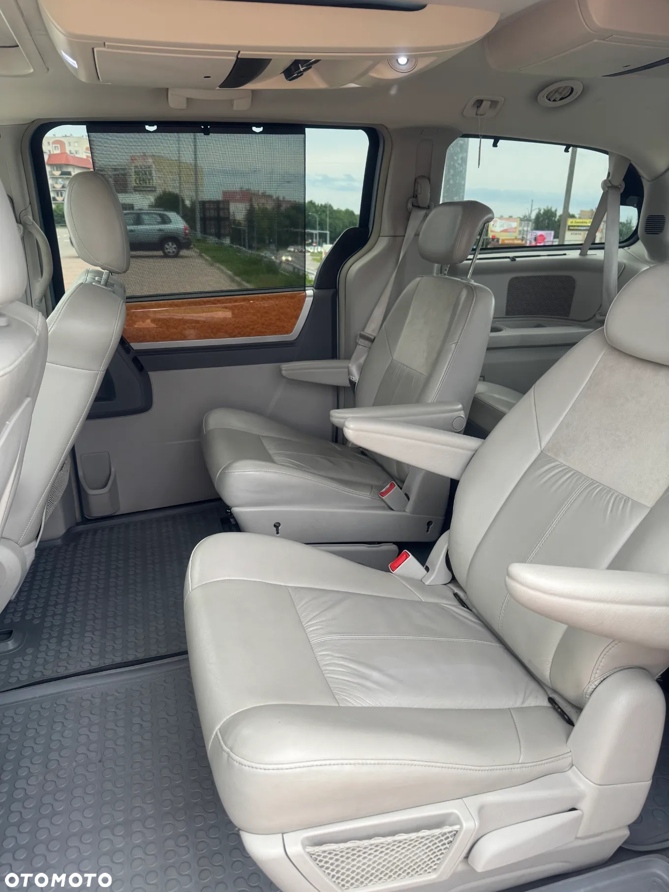 Chrysler Town & Country 4.0 Limited - 8