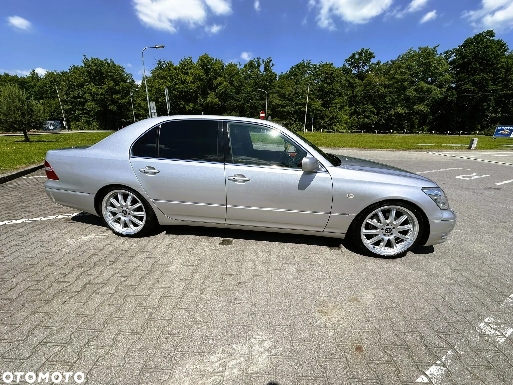 Lexus LS - 4