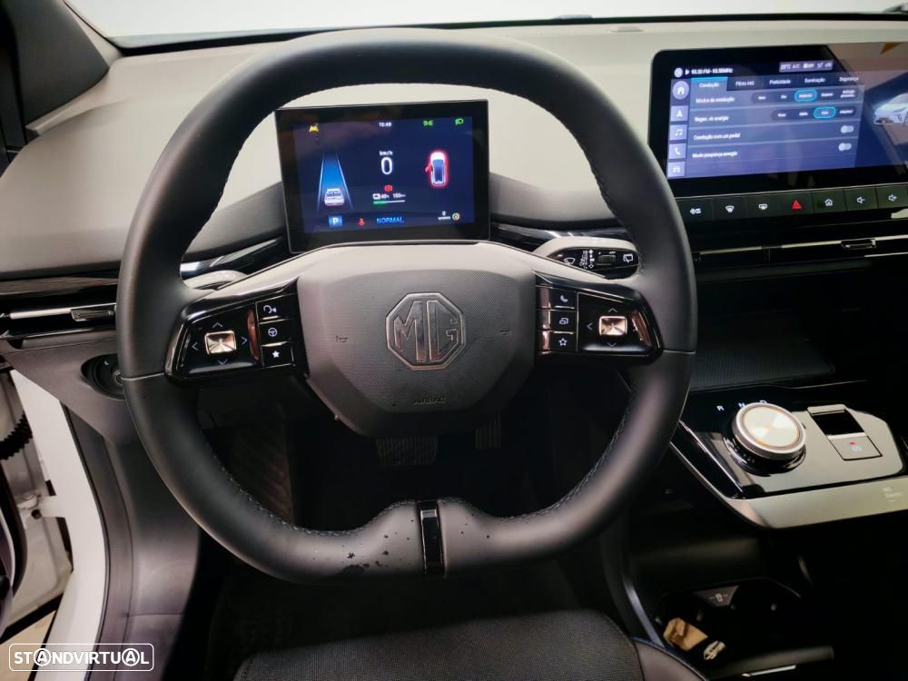 MG MG4 64 kWh Luxury - 10