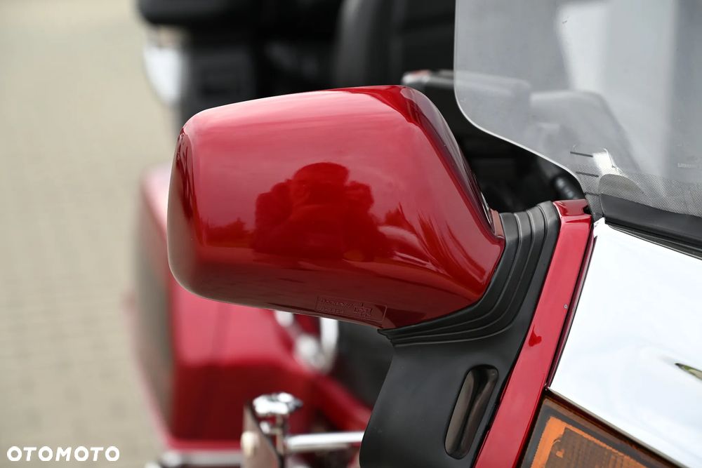 Honda GL - 28