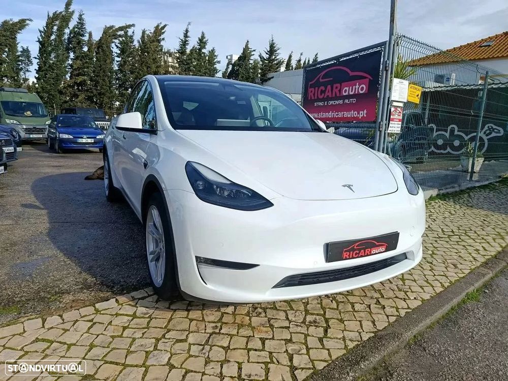 Tesla Model Y Long Range Dual Motor AWD - 1