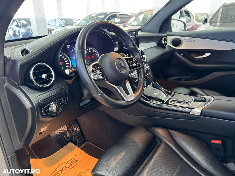 Mercedes-Benz GLC Coupe 220 d 4Matic 9G-TRONIC Exclusive - 3