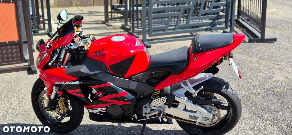 Honda CBR - 1