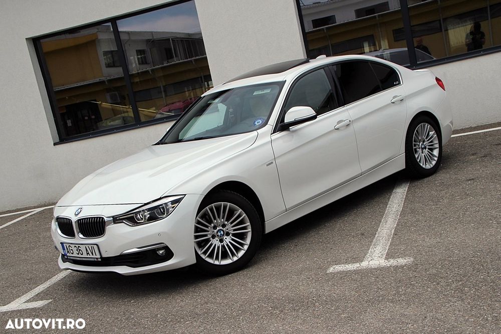 BMW Seria 3 330i Aut. Luxury Line - 14