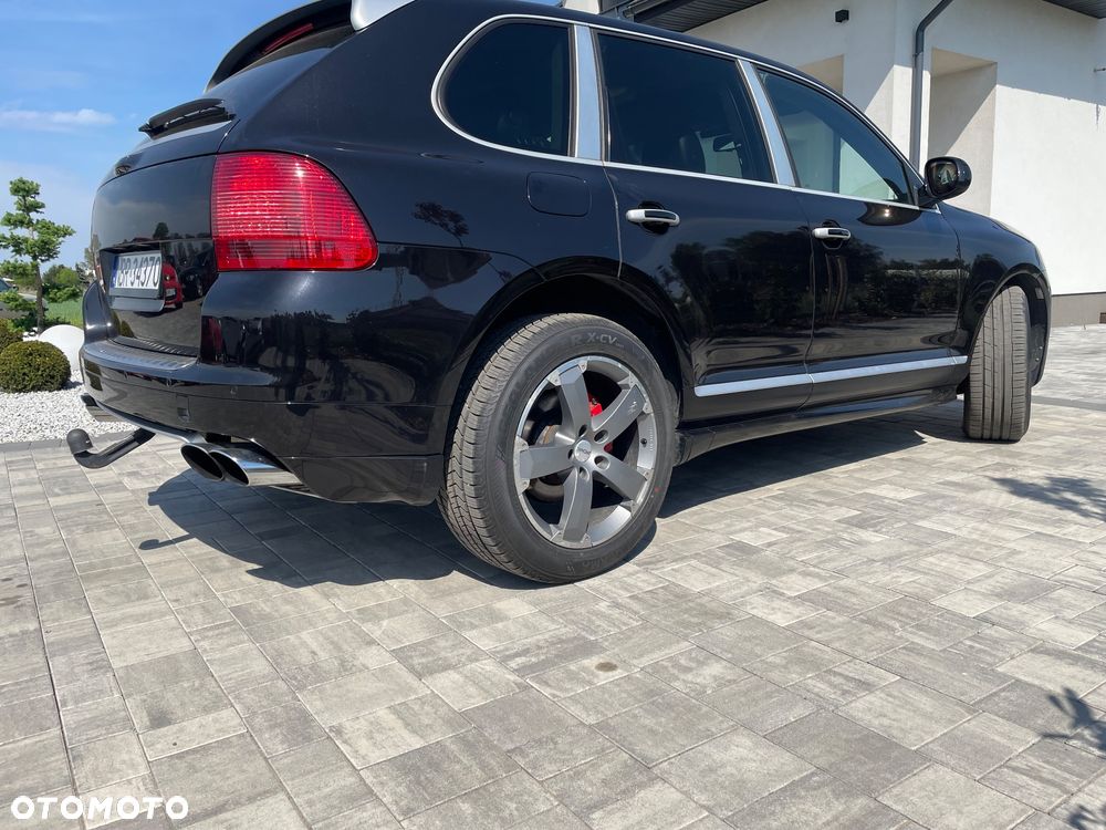 Porsche Cayenne - 24