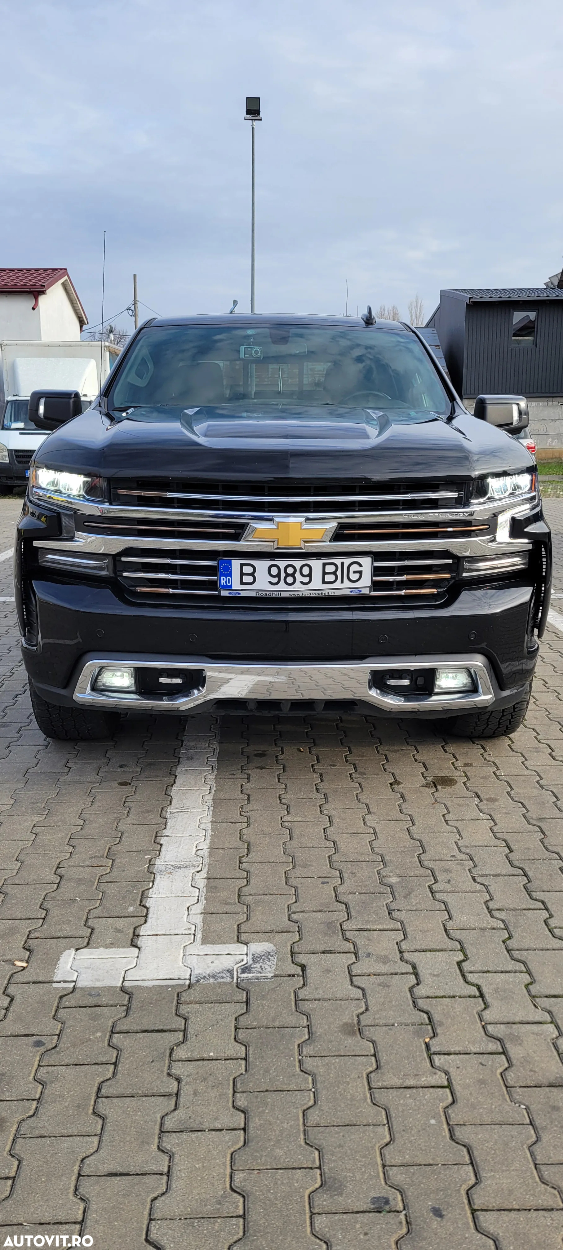 Chevrolet Silverado - 2
