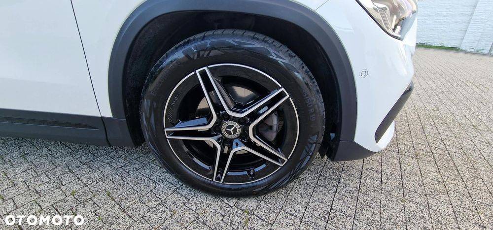 Mercedes-Benz GLA - 6