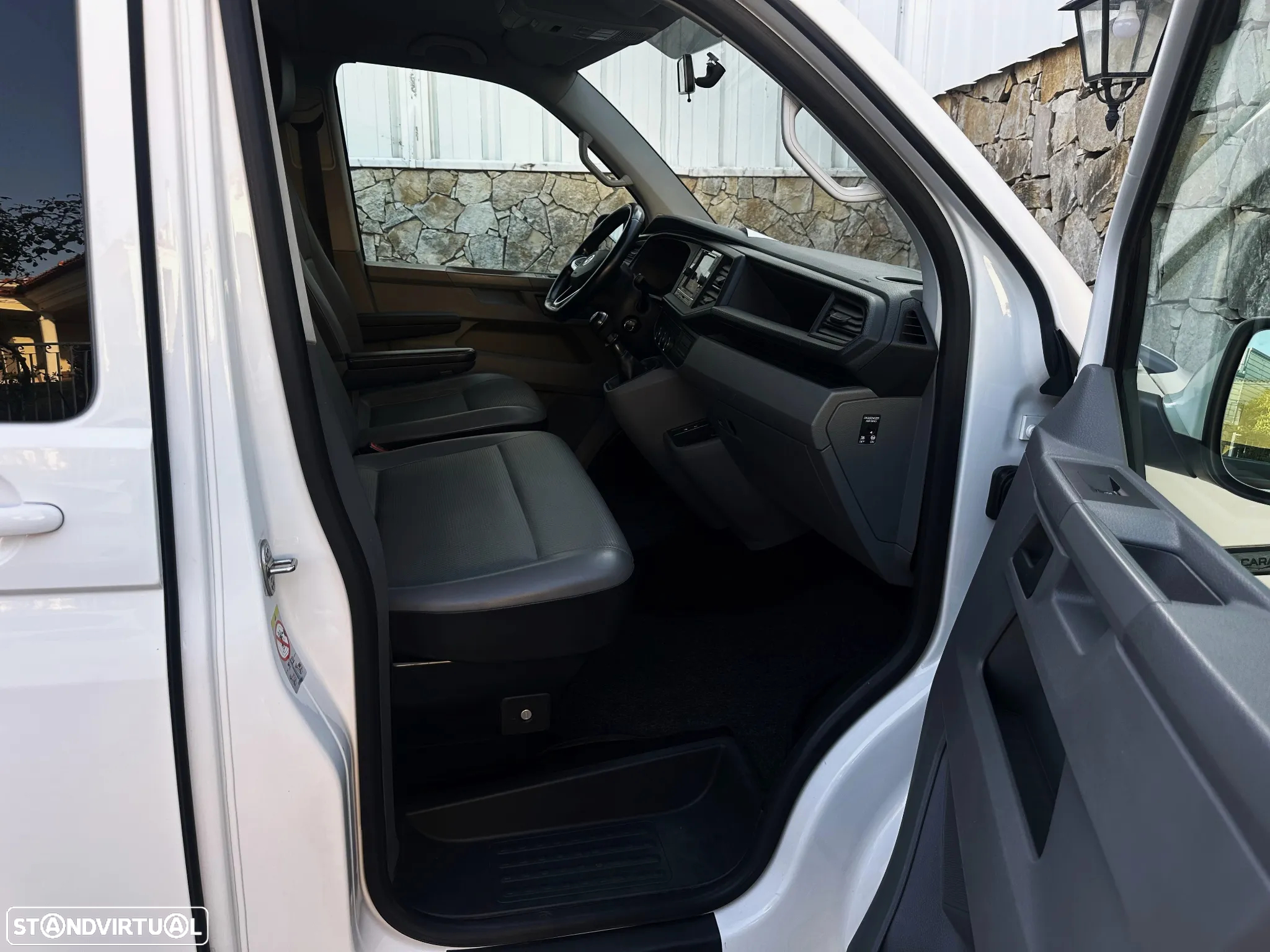 VW Caravelle 2.0 TDi BM Longa Comfortline - 14