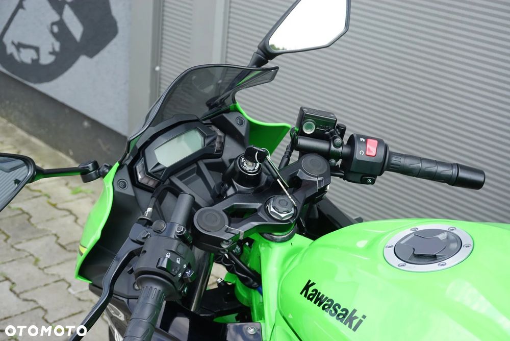 Kawasaki Ninja - 21