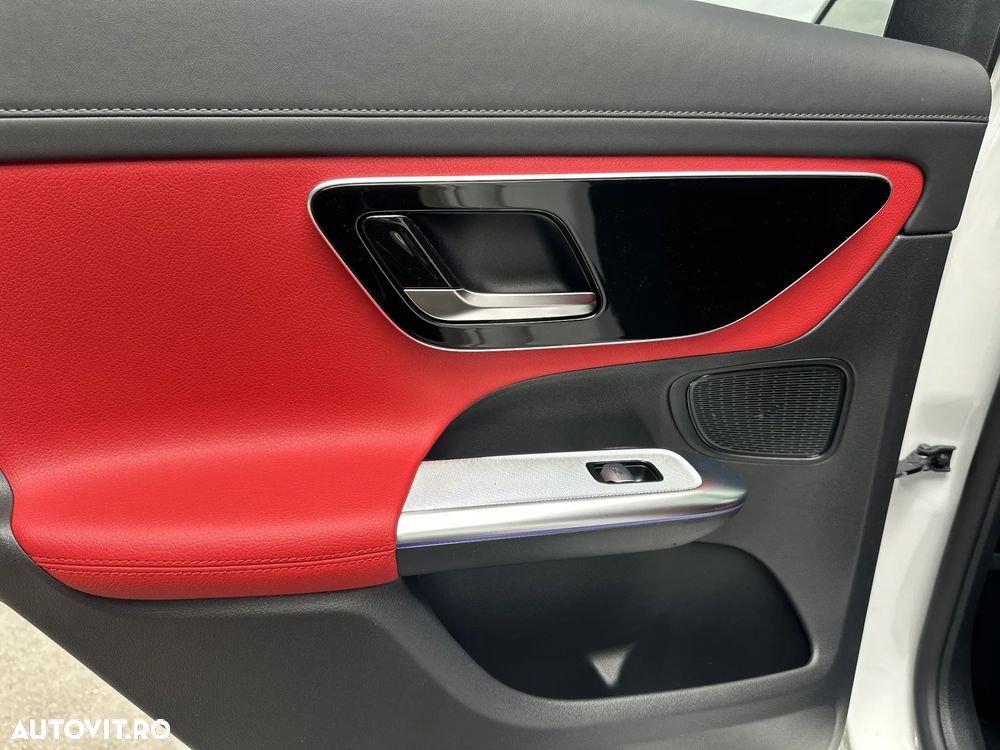 Mercedes-Benz GLC 300 e 4Matic 9G-TRONIC Edition AMG Line - 24