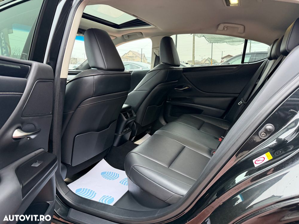 Lexus Seria ES 300h Executive Line - 28