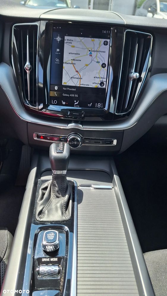 Volvo XC 60 T4 Momentum - 16