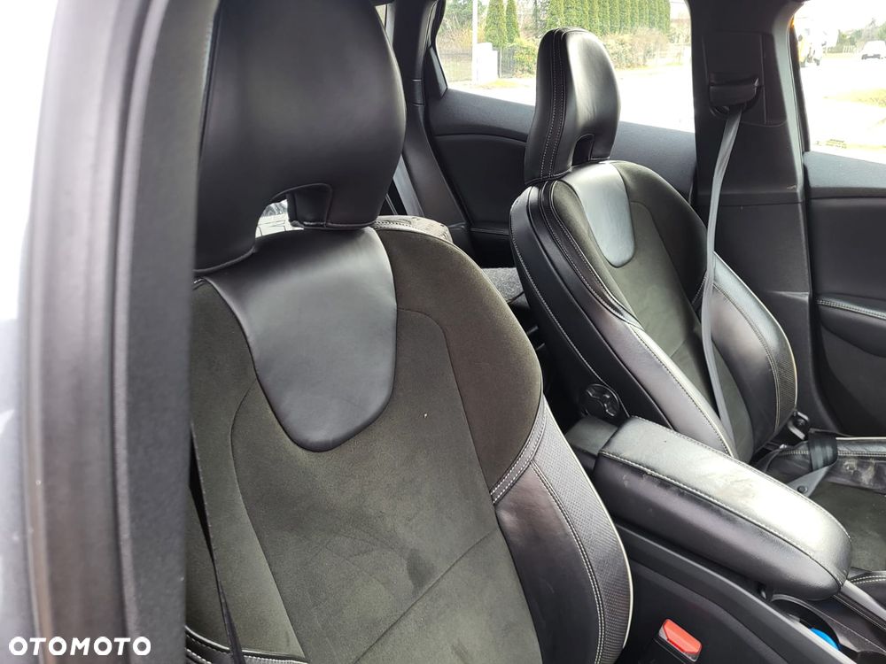 Volvo V40 D3 Geartronic Summum - 21