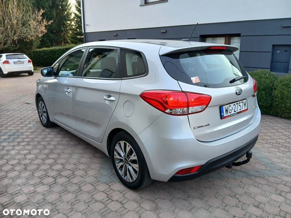 Kia Carens 1.6 GDI Dream Team Edition - 5