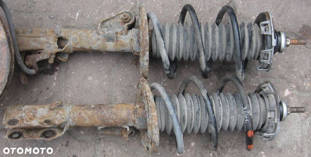 amortyzator przód sprężyna HONDA JAZZ II