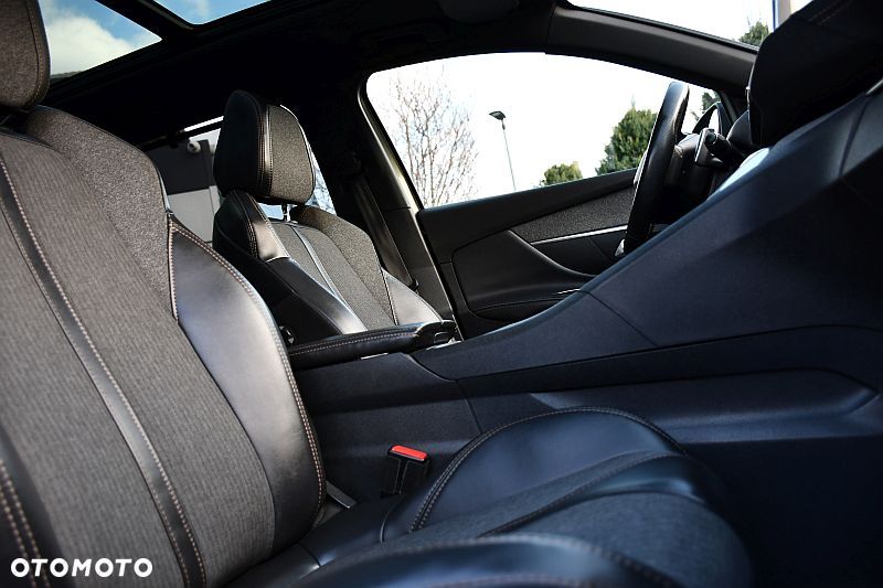 Peugeot 5008 1.6 THP Allure S&S EAT6 - 39