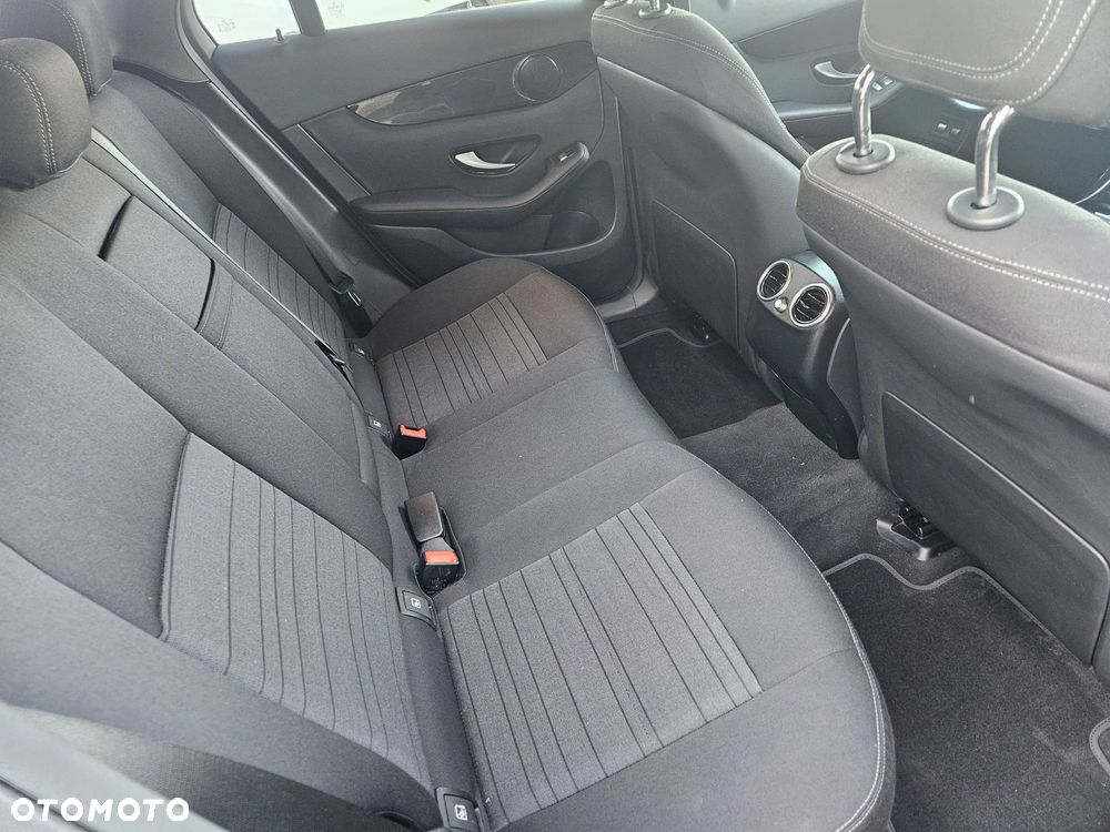 Mercedes-Benz GLC 300 e 4-Matic - 21