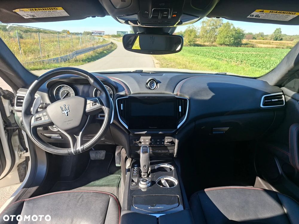 Maserati Ghibli - 18