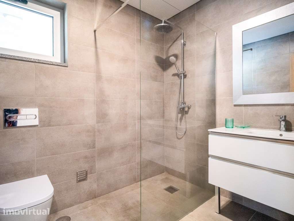 Moradia T3 com Piscina, para venda em São Martinho do Porto - Grande imagem: 4/29