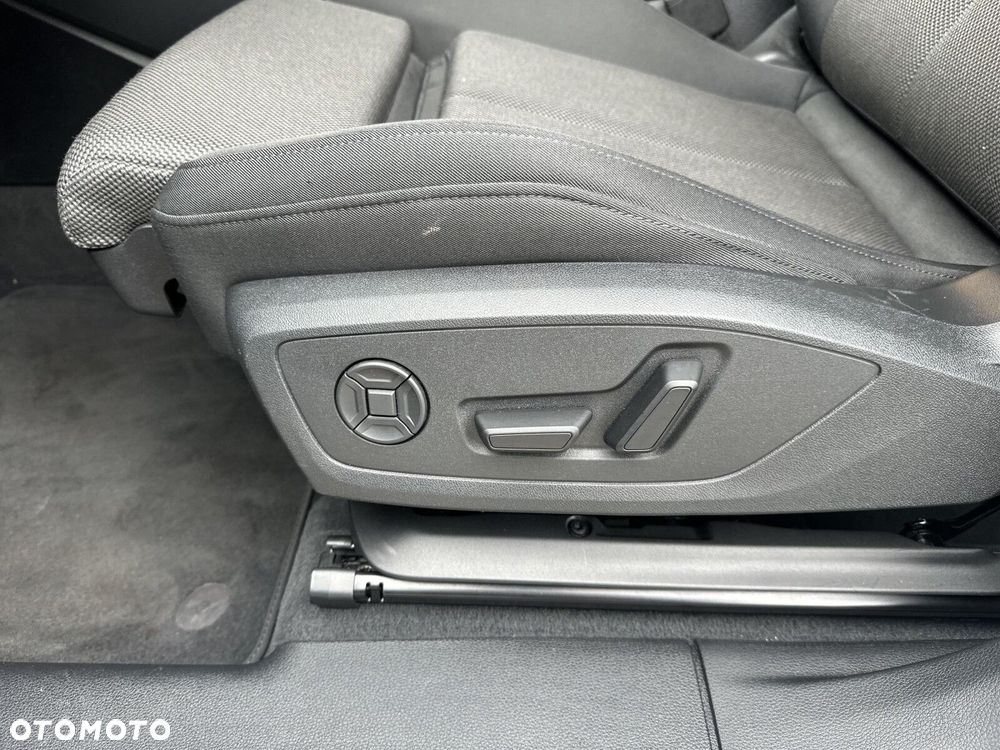 Audi Q3 35 TFSI S tronic - 19