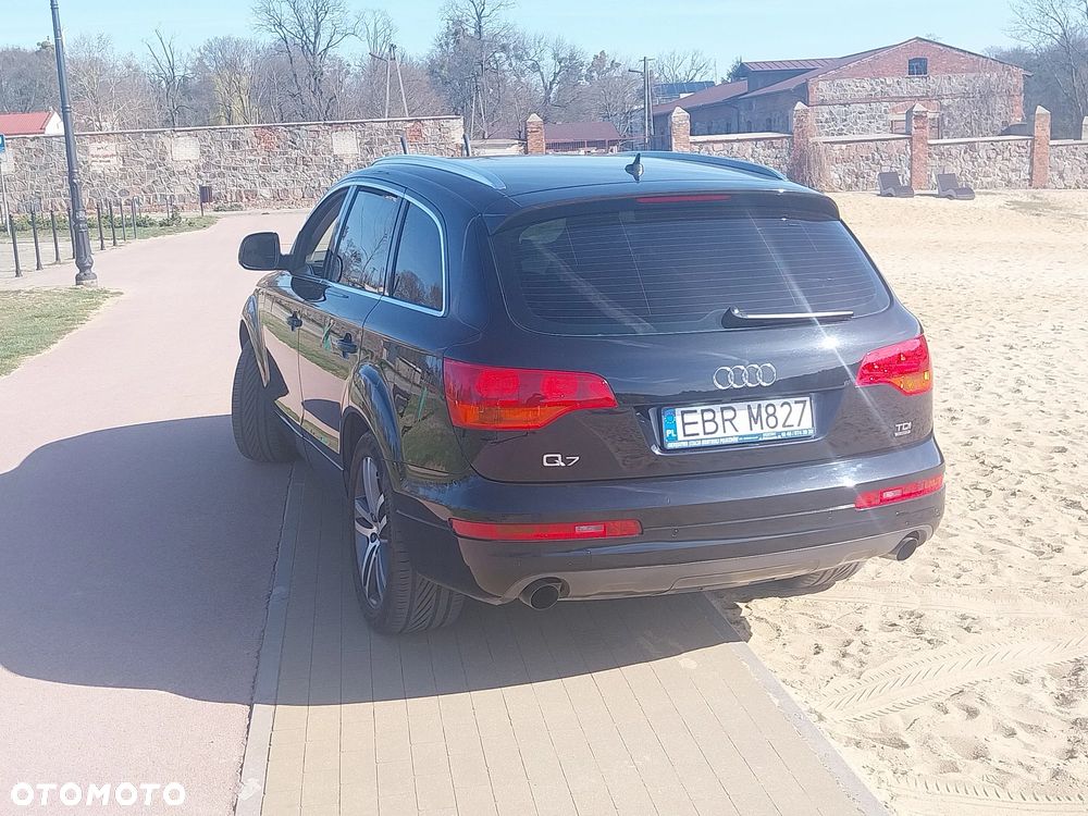 Audi Q7 - 3